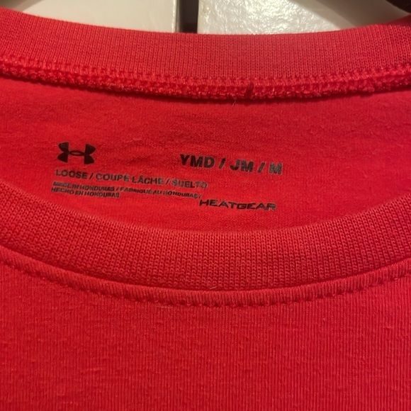 Boys M Under Armour Top - Picture 2 of 2